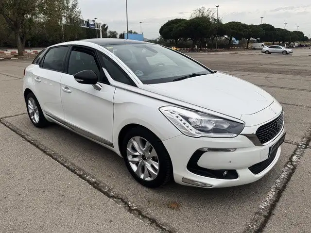 DS Automobiles DS 5 1.6BlueHDi S&S Style EAT6 120