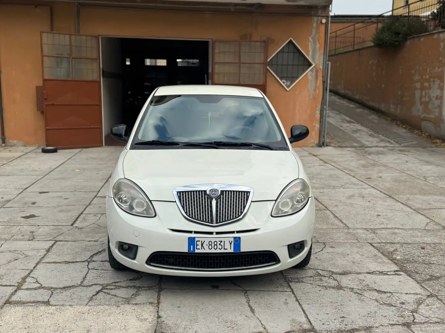 Lancia Ypsilon 1.2 8v Diva 69cv - 2