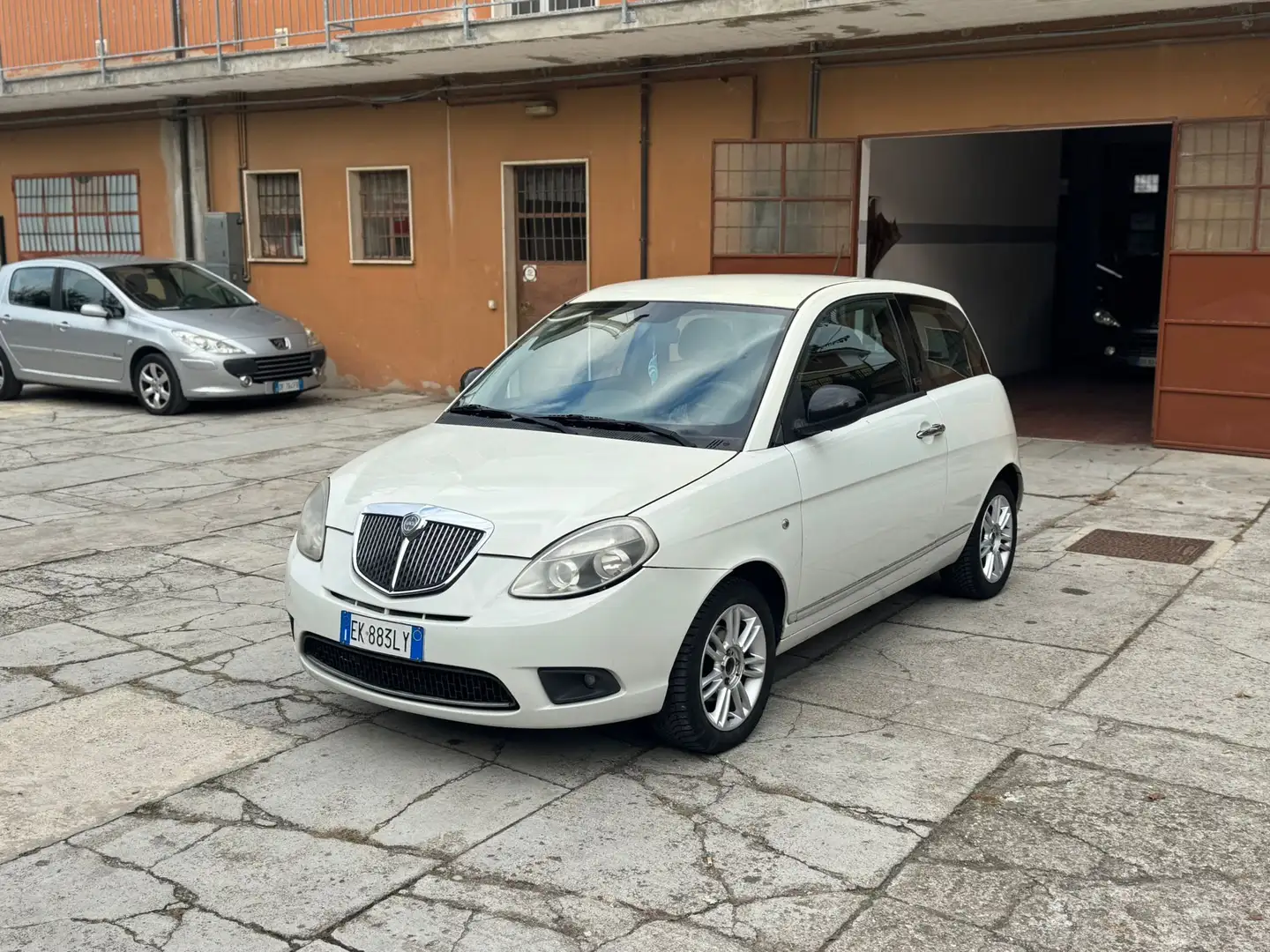 Lancia Ypsilon 1.2 8v Diva 69cv - 1
