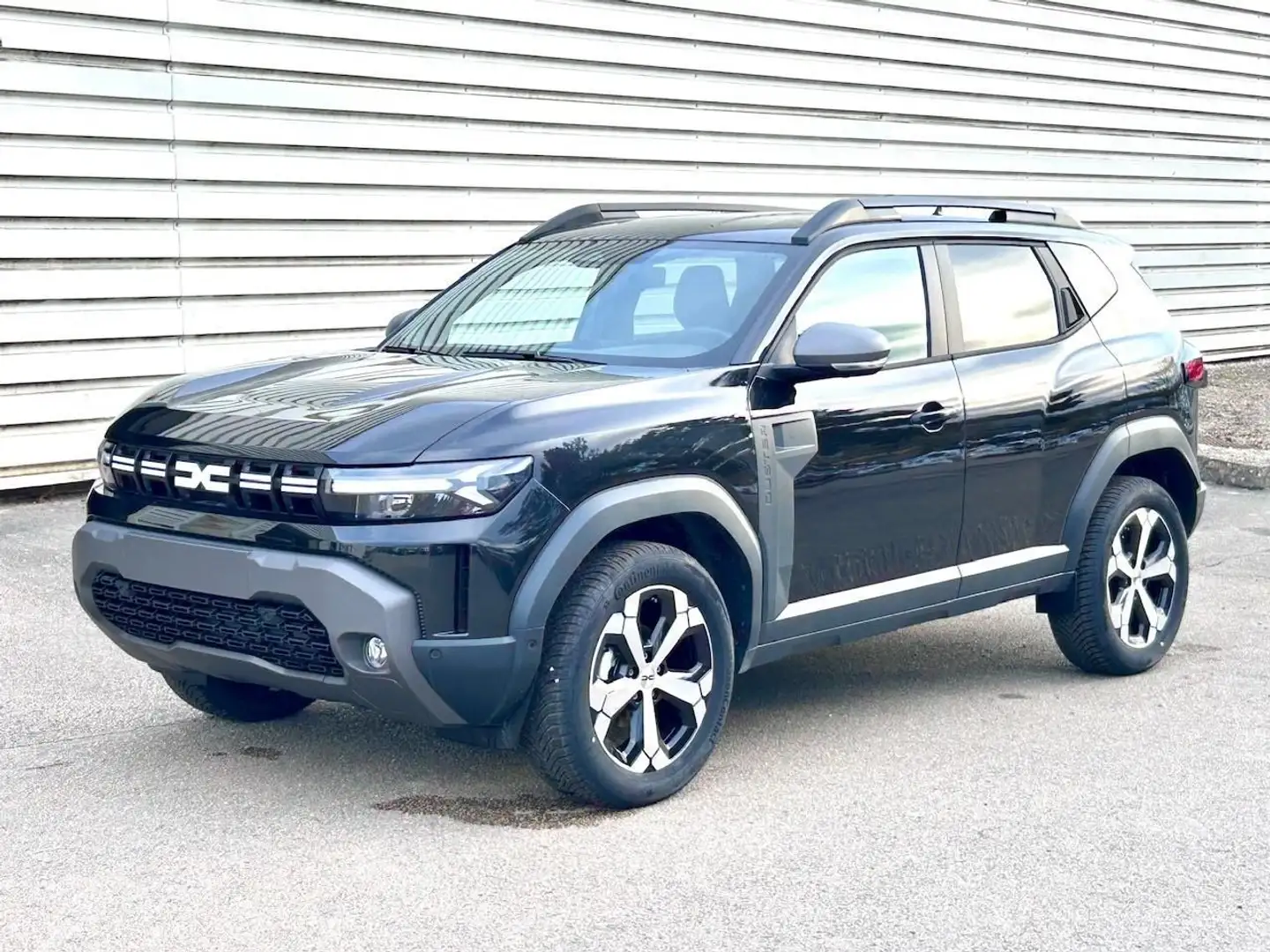 Dacia Duster 1.2 TCE MILD HYBRID 130CH JOURNEY 4X4 Noir - 1