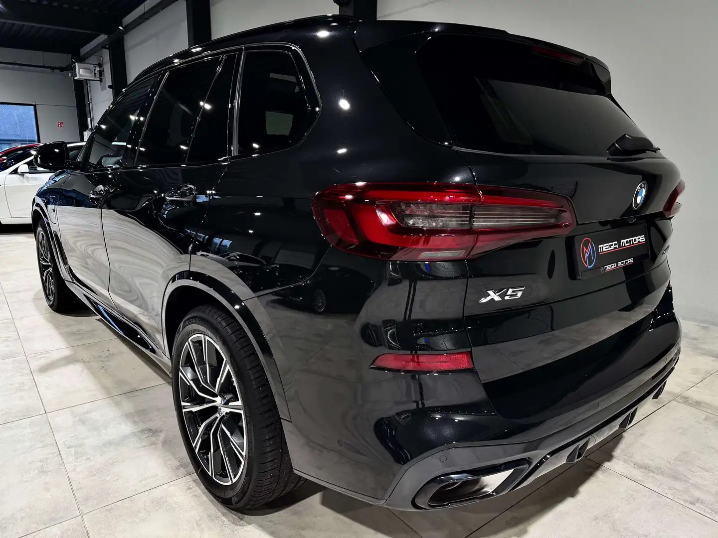 BMW X5 45e 286CV + 108CV PACK M\ + SHADOW PACK\ TVA/BTW\ Noir - 2