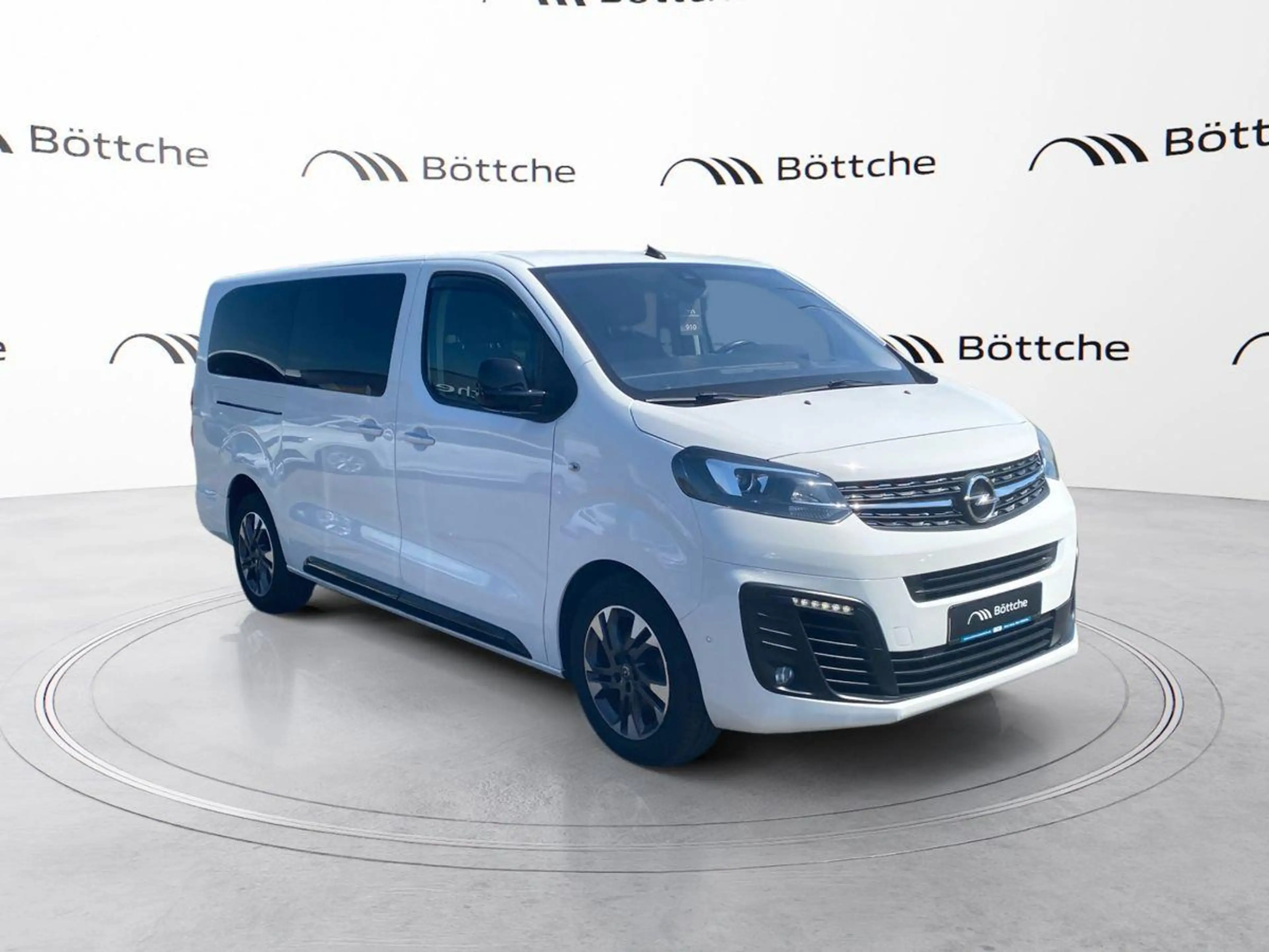 Opel Zafira Life 2.0 CDTI — photo 5