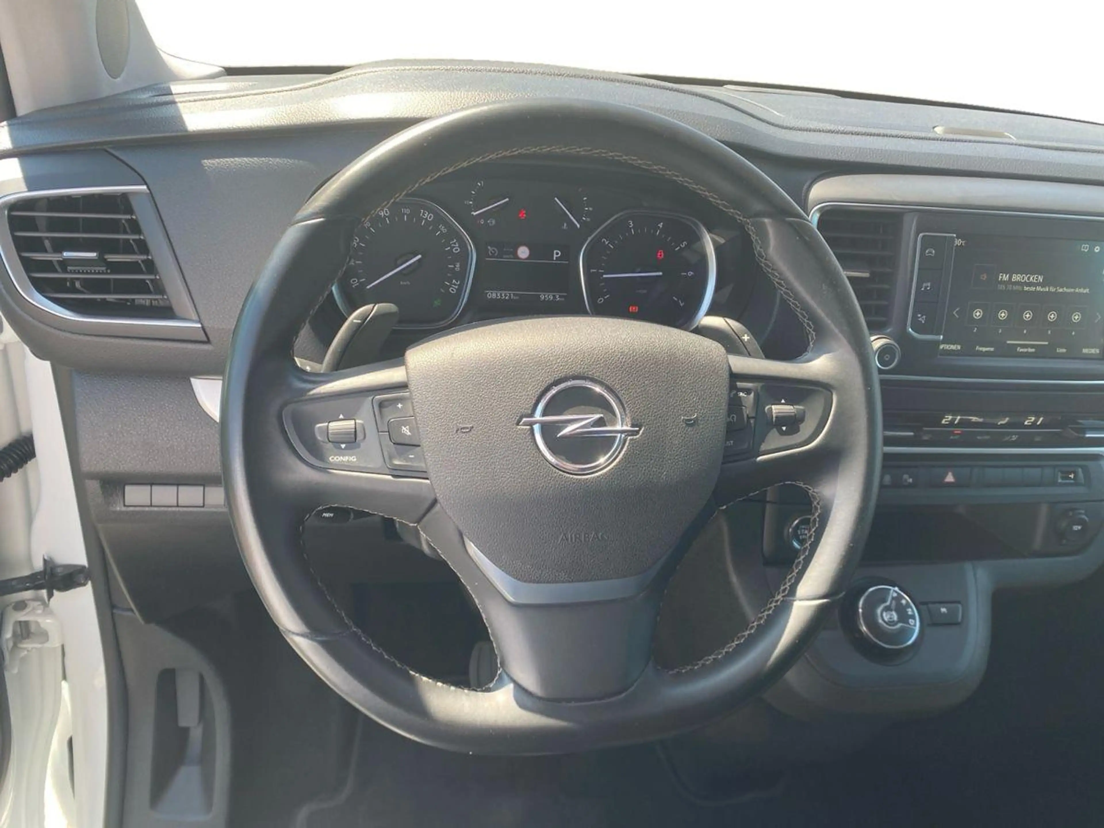 Opel Zafira Life 2.0 CDTI — photo 7