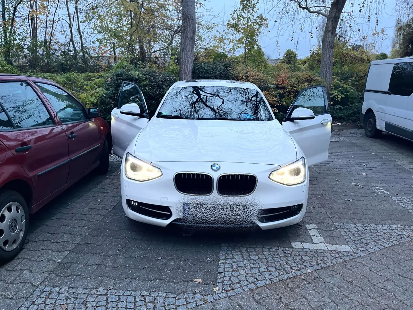 BMW 120 120d Sport-Aut. Sport Line - 1