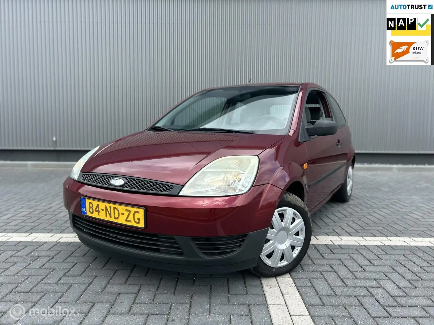 Ford Fiesta 1.25-16V Ambiente/APK/NAP/ Rood - 1