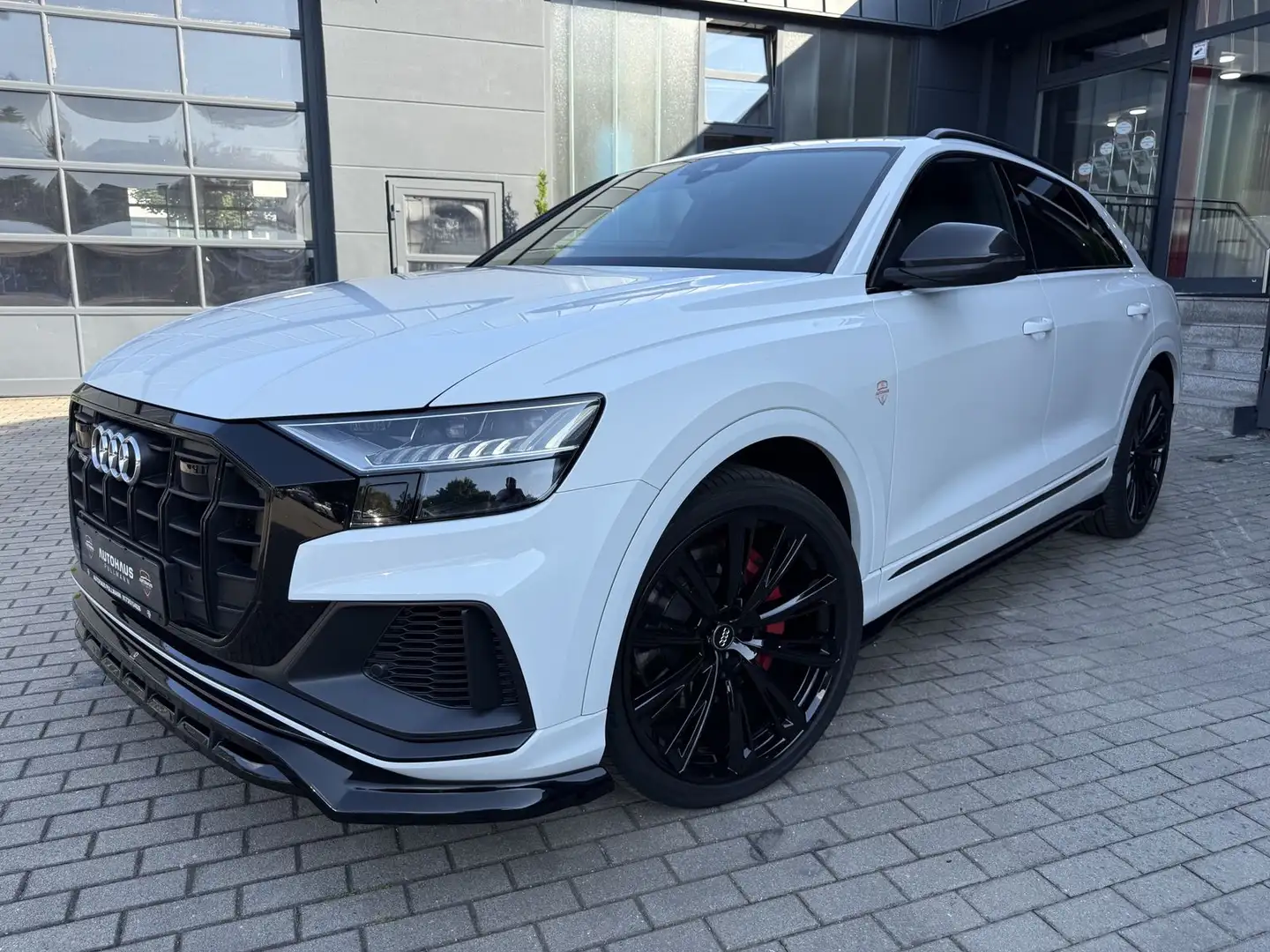 Audi SQ8 4.0 TDI quattro S-LINE +PANO+AHK+SPORTSITZE Bílá - 1