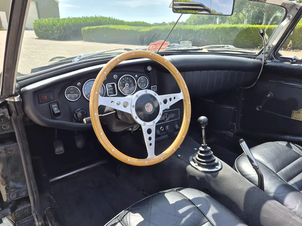 MG MGC Roadster 6-cilinder (met rolkooi) - 1969, foto 7