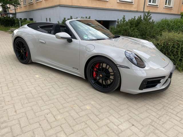 Imagine Porsche 911 Carrera 4 GTS Cabriolet/LED/Liftsystem/BOSE