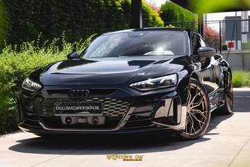 Quattro 93.4 kWh /Panodak/B&O/Matrix LED/Alcantara Stuur/Keyless/