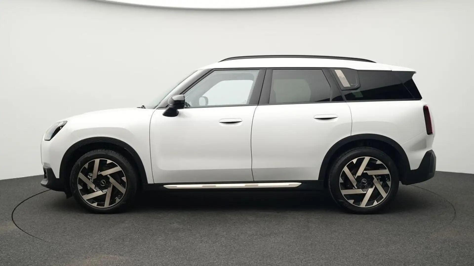 MINI Countryman S All4 Favoured Trim Weiß - 2