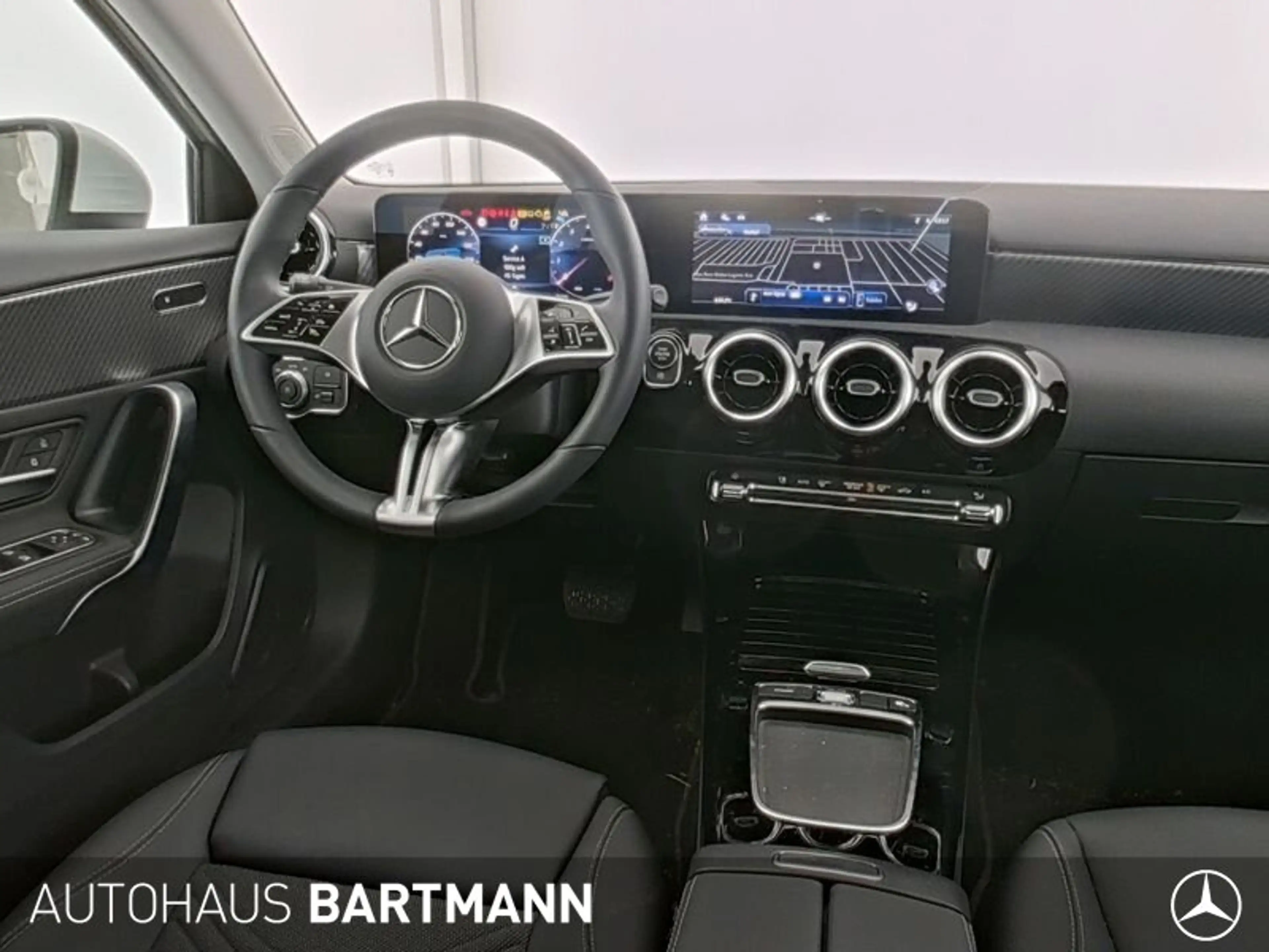 Mercedes-Benz A 180 A 180 JungerStern+PROGRESSIVE KAMERA+LED+SZH+MBUX — photo 6