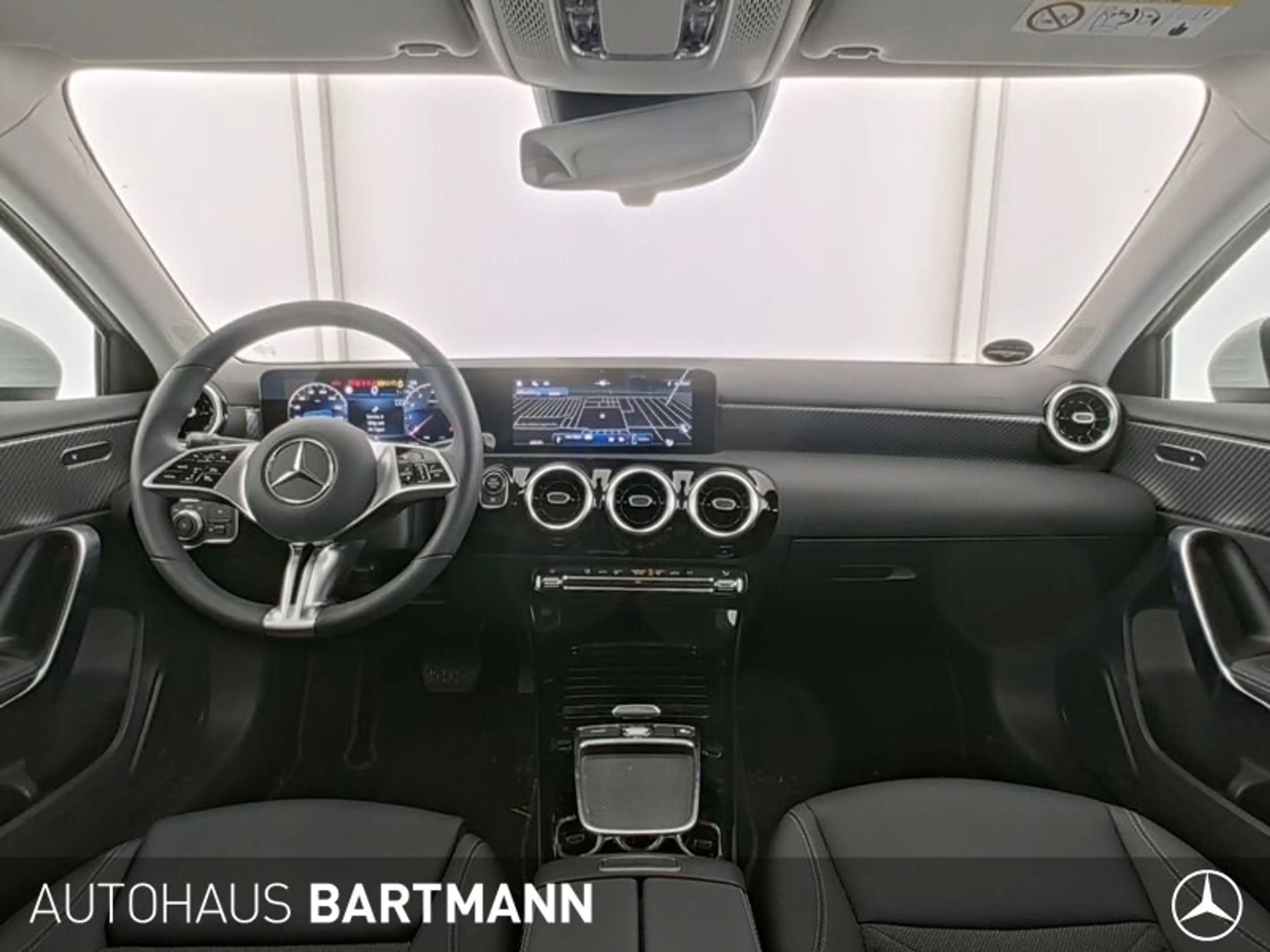 Mercedes-Benz A 180 A 180 JungerStern+PROGRESSIVE KAMERA+LED+SZH+MBUX — photo 5