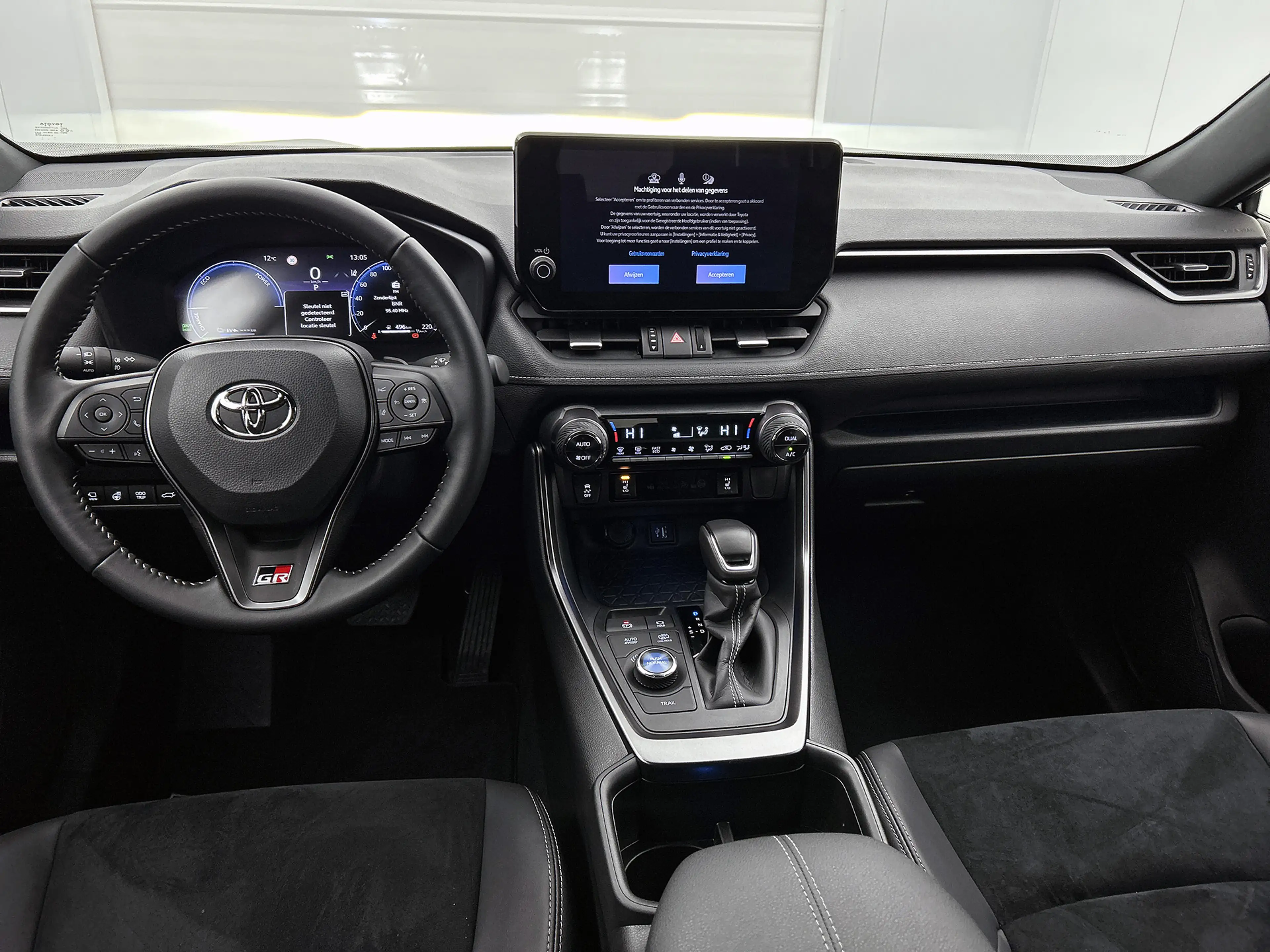 Toyota RAV 4 2.5 Plug-in Hybrid AWD GR SPORT | 360° Camera | St — photo 4