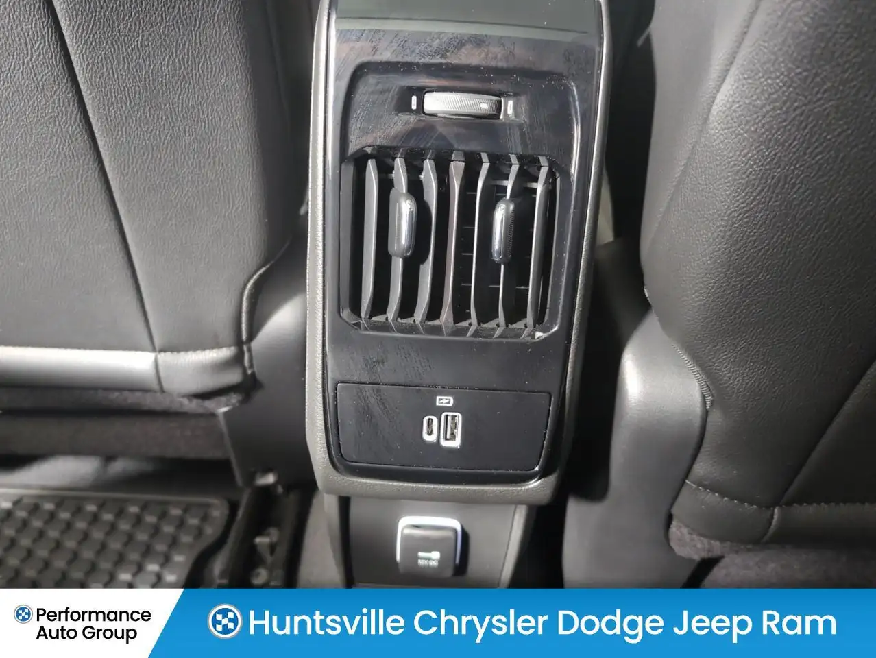 Jeep Compass photo Jeep Compass