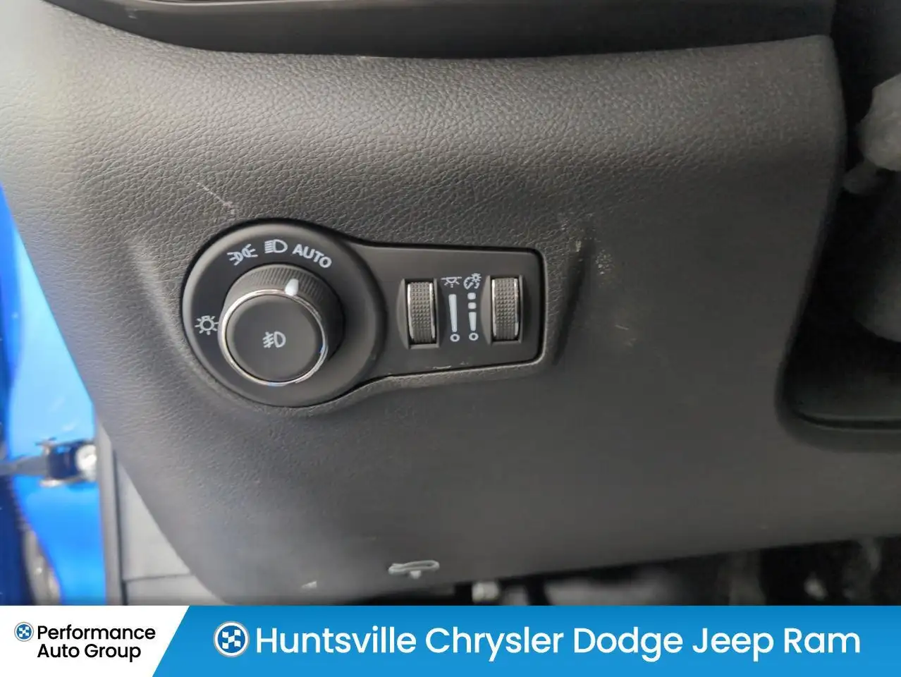 Jeep Compass photo Jeep Compass