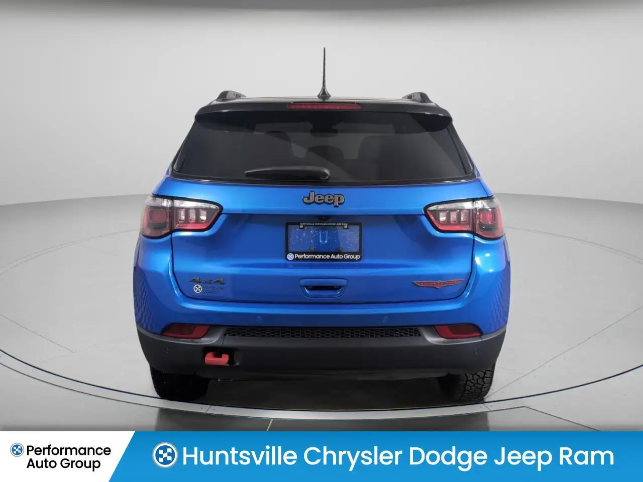 Jeep Compass photo Jeep Compass
