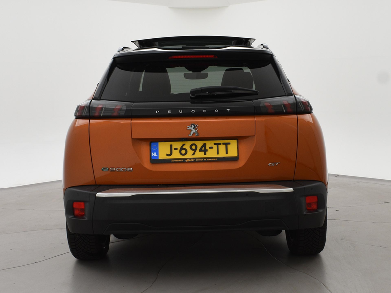 Peugeot e-2008 EV GT PREMIERE + PANORAMA SCHUIFDAK | ADAPTIVE CRU — photo 8