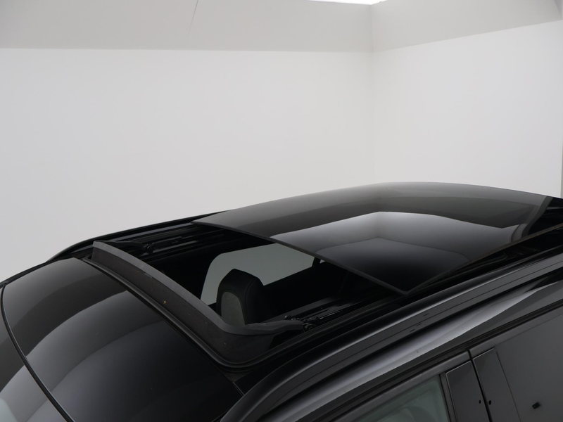 Peugeot e-2008 EV GT PREMIERE + PANORAMA SCHUIFDAK | ADAPTIVE CRU — photo 6