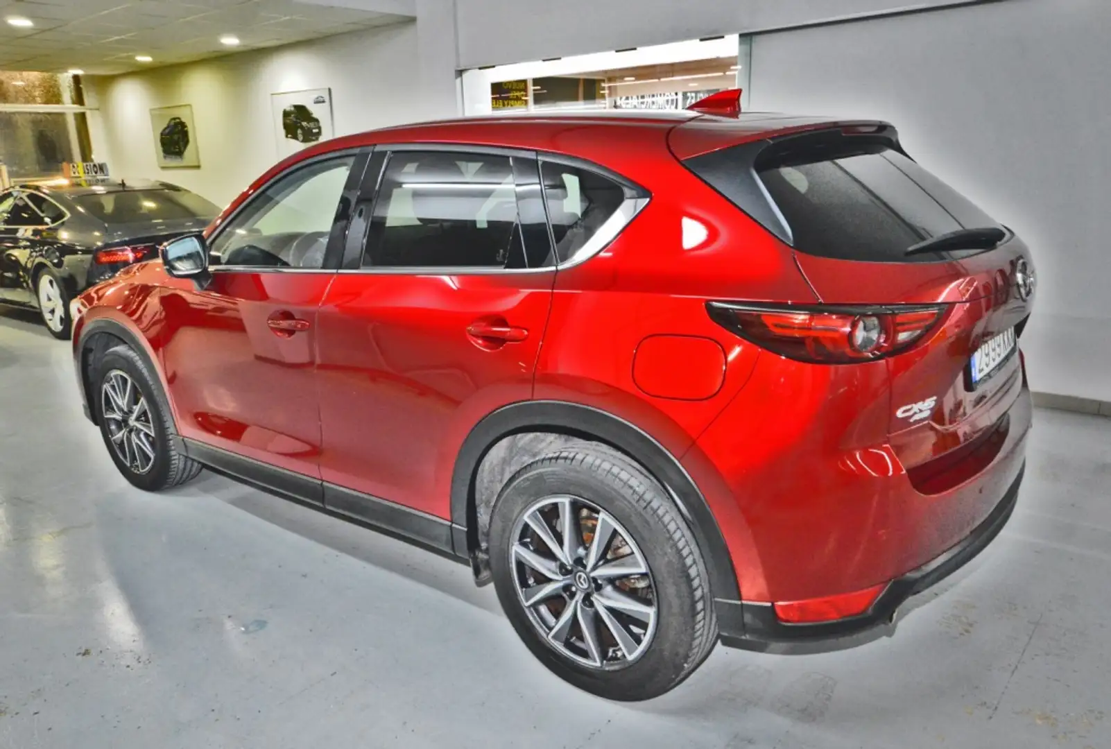 Mazda CX-5 2.0 Zenith Black Leather 4WD Aut. 118kW Rojo - 2