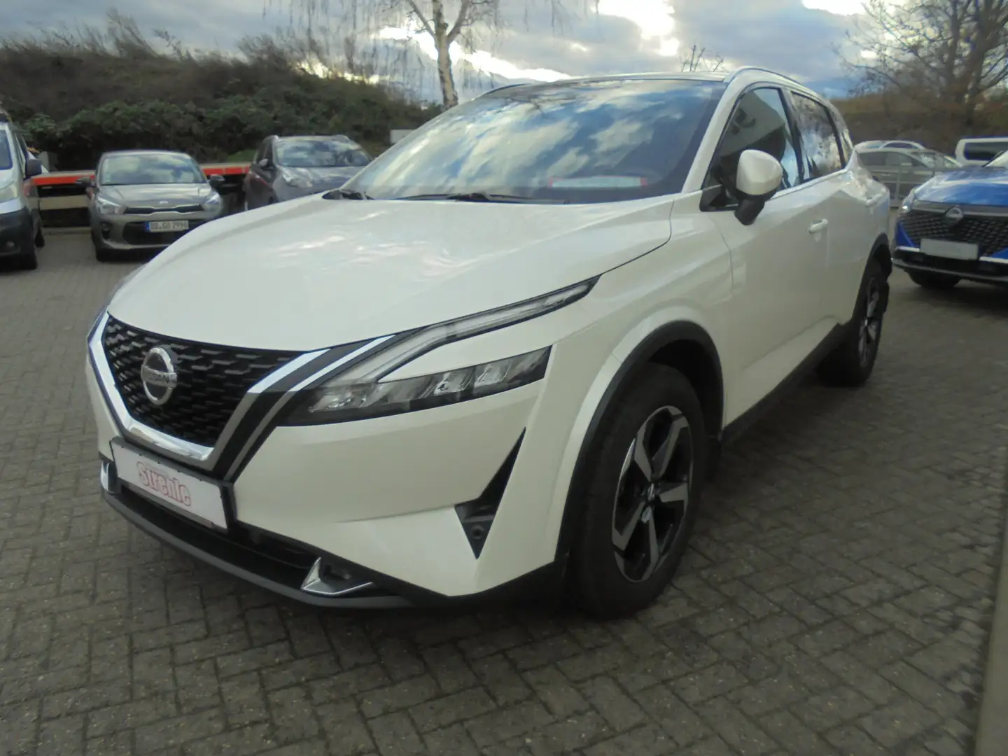 Nissan Qashqai 1.3DIG-T N-Connecta 6MT MHEV AHZV Winter Design Bianco - 2