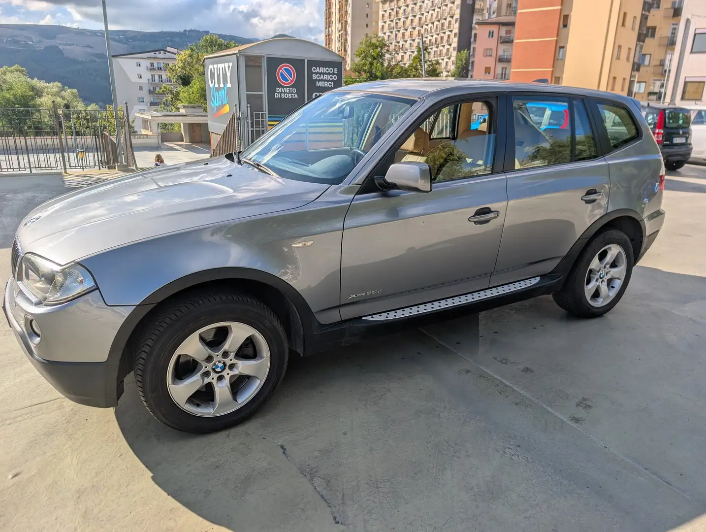 BMW X3 X3 E83 xdrive20d (2.0d) Futura 177cv Gris - 1
