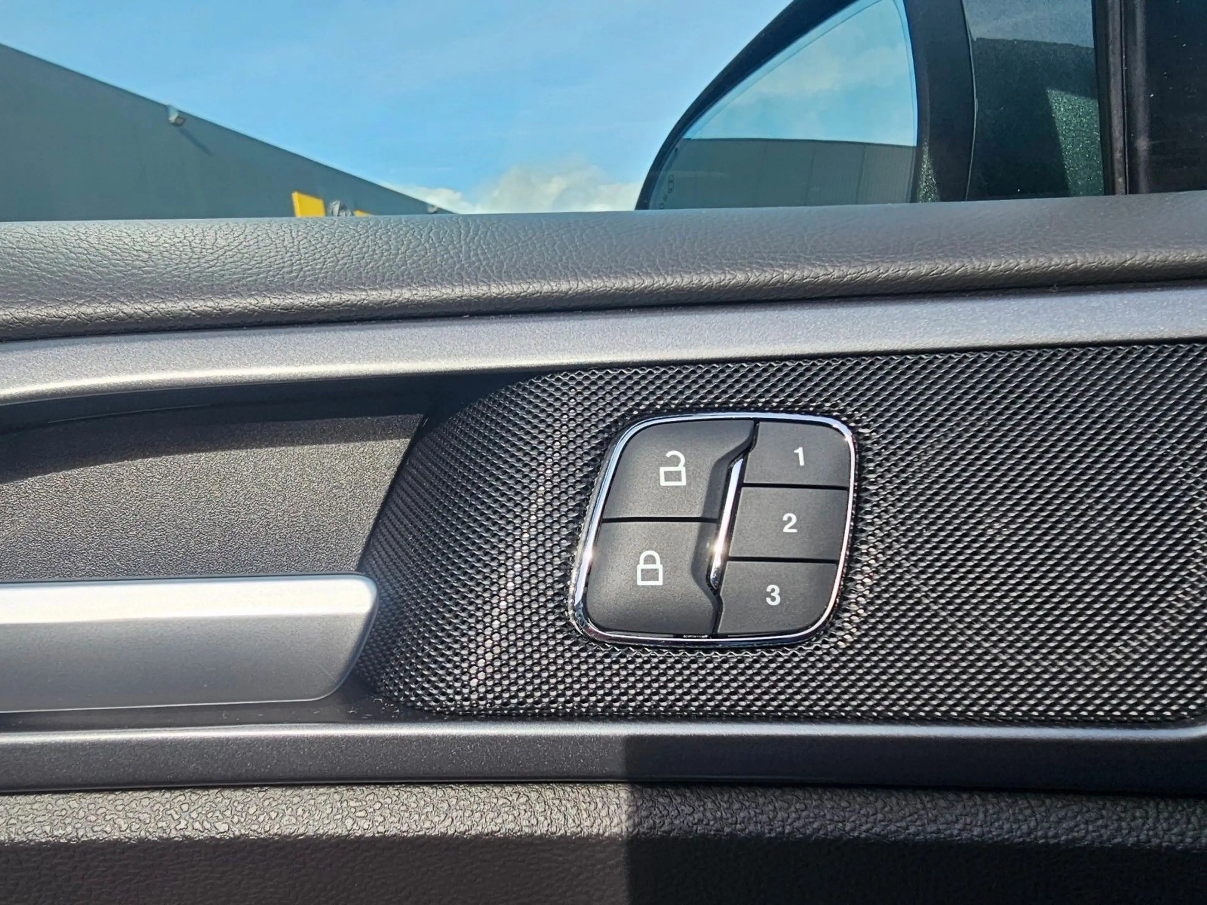 Ford Mondeo 1,5EcoBoost ST-Line Navi*LED*Winterpaket — photo 18