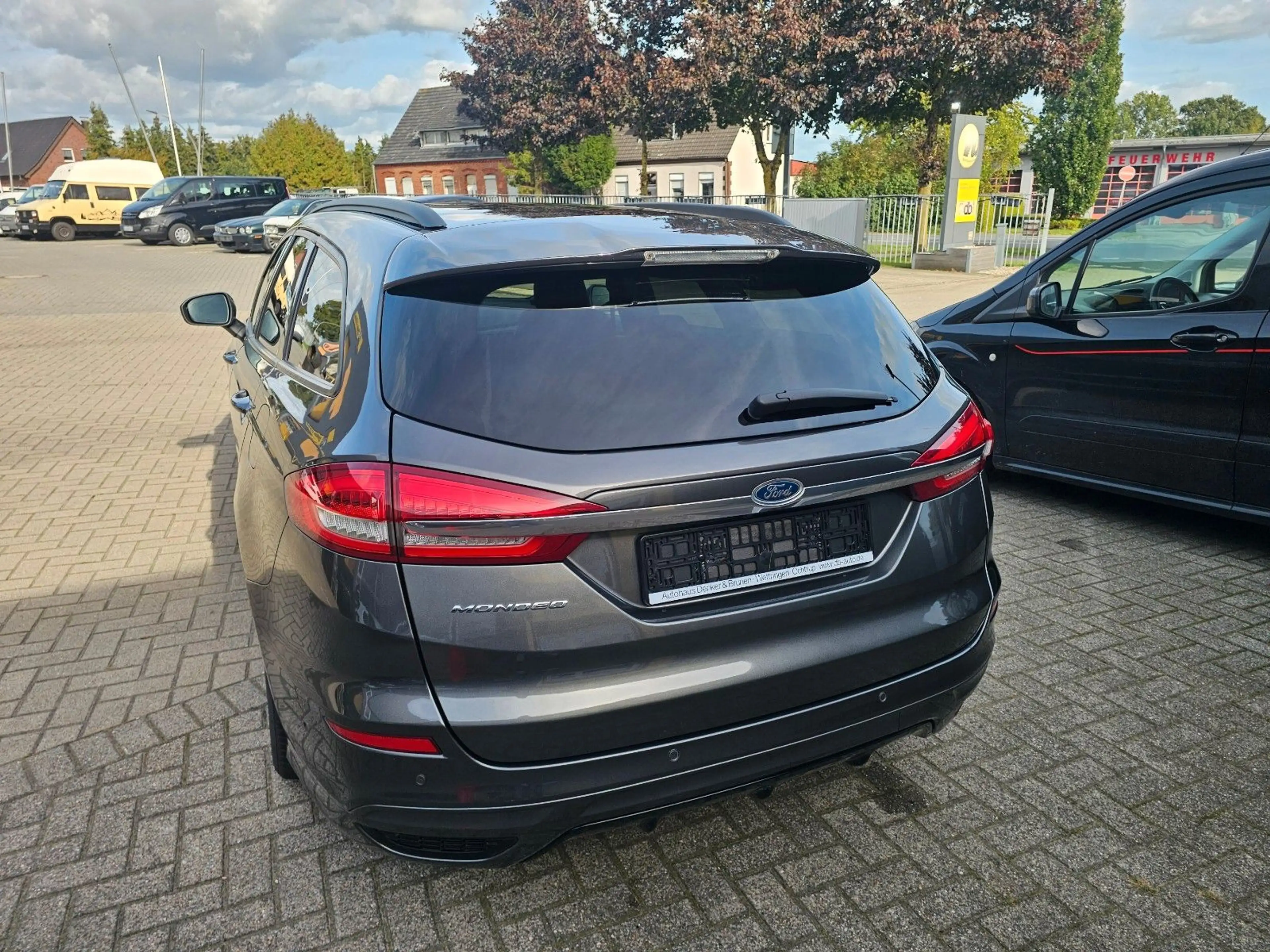 Ford Mondeo 1,5EcoBoost ST-Line Navi*LED*Winterpaket — photo 7