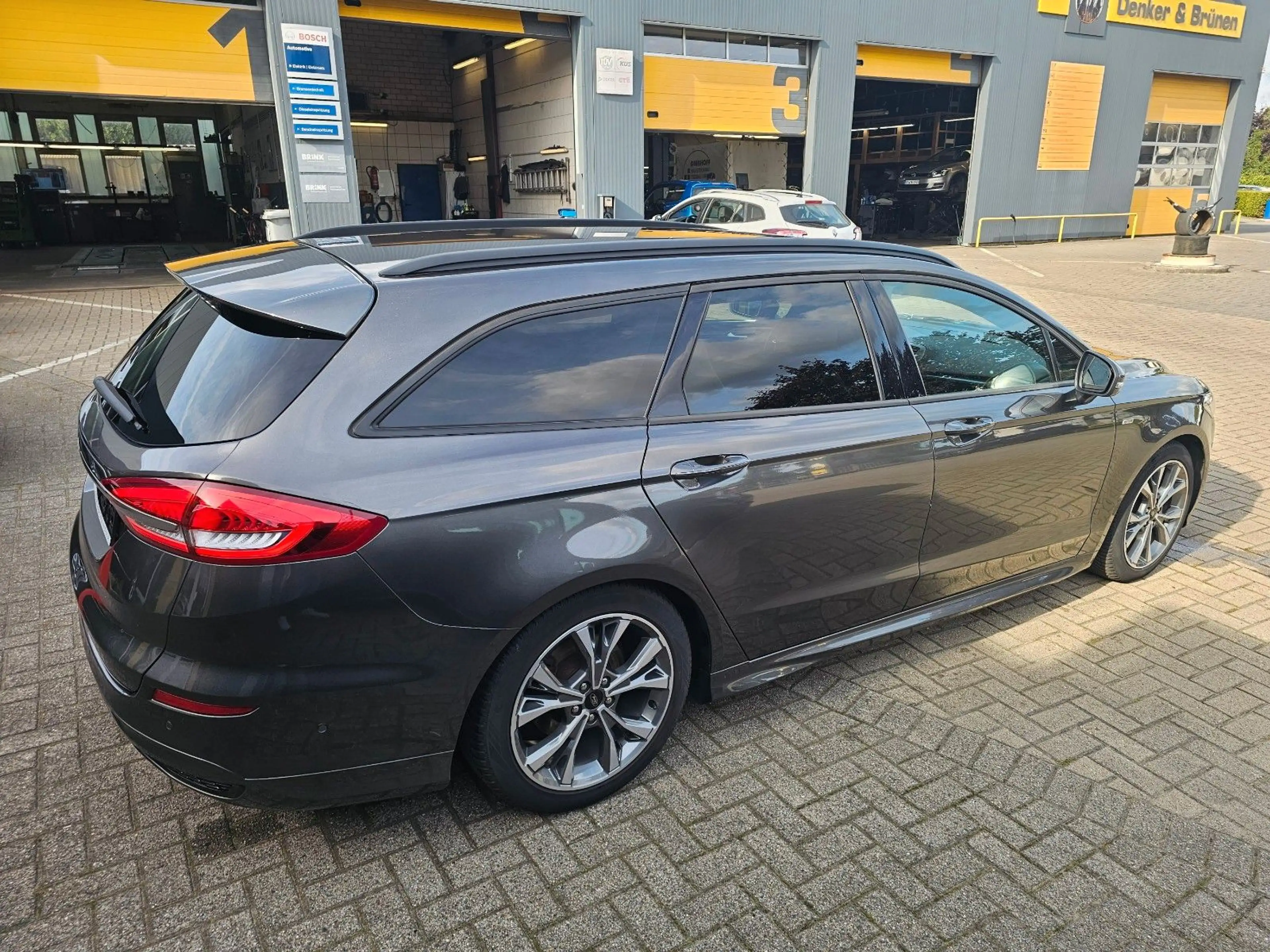 Ford Mondeo 1,5EcoBoost ST-Line Navi*LED*Winterpaket — photo 12