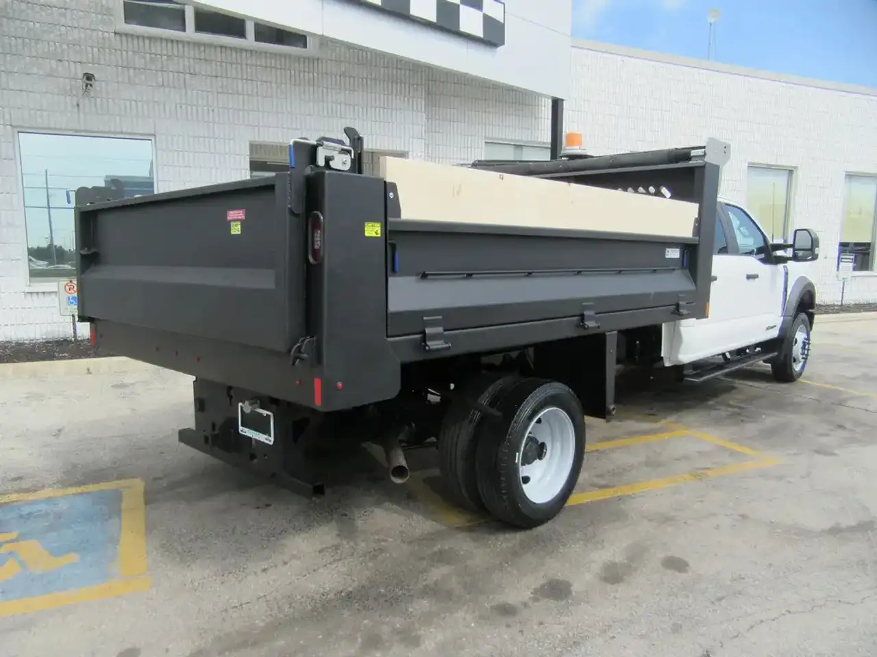 Ford F 550 снимка Ford F 550