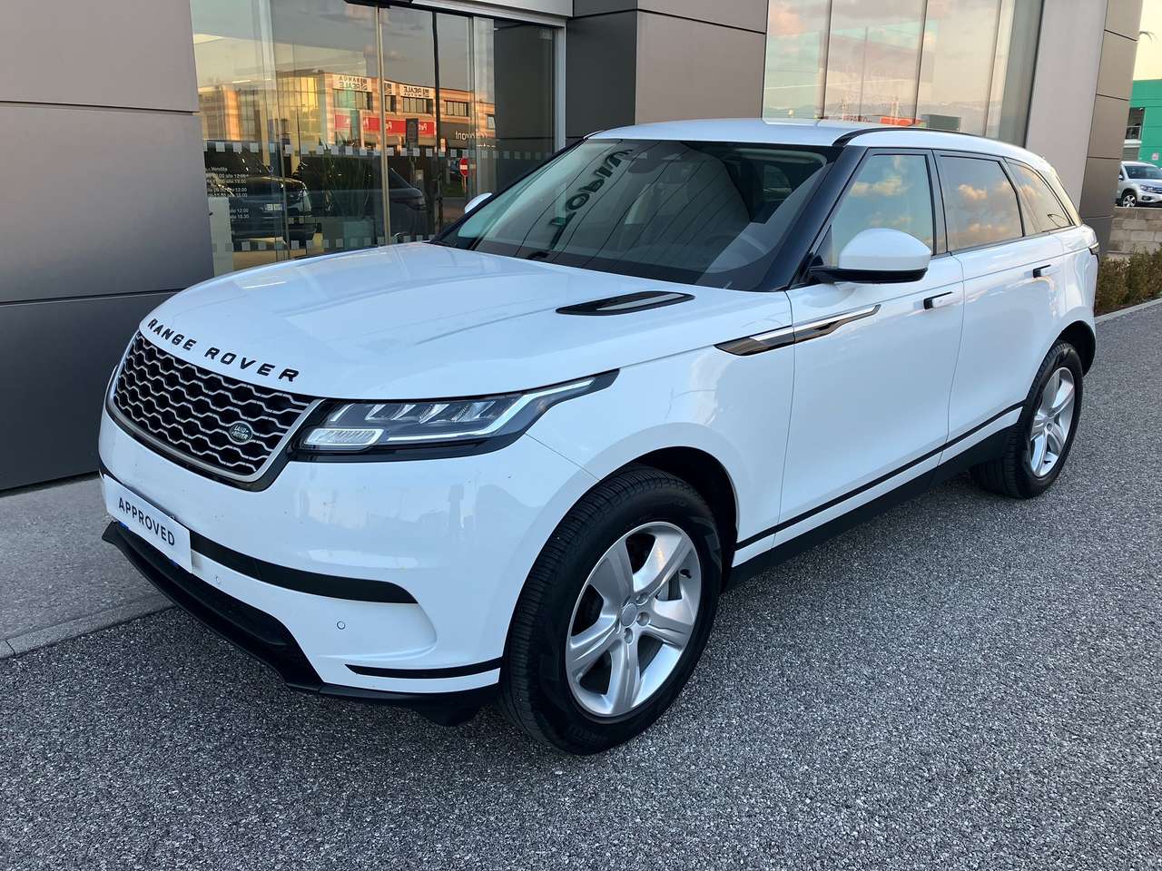 Land Rover Range Rover Velar Range Rover Velar 2.0d i4 mhev 4wd 204cv auto