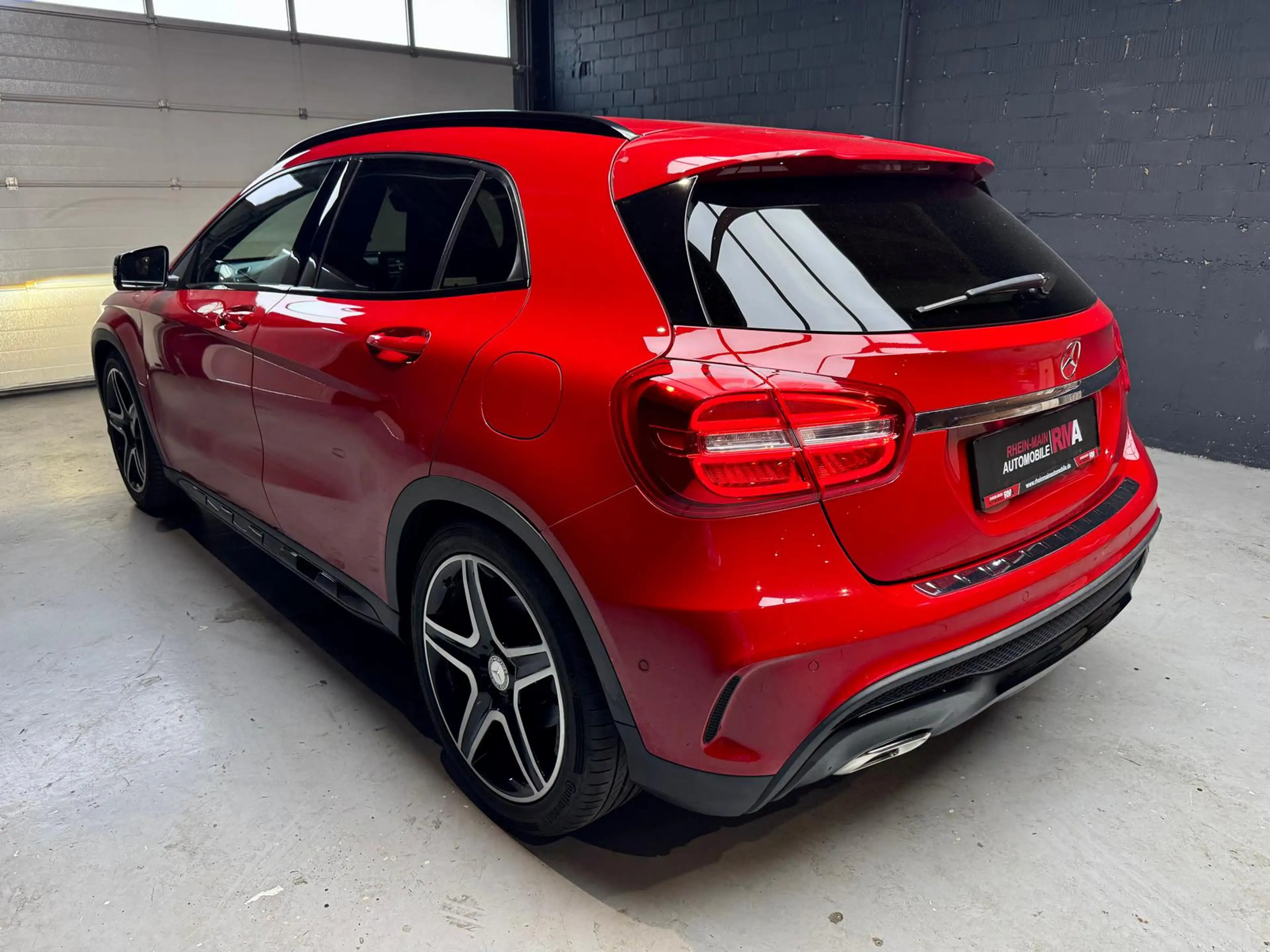 Mercedes-Benz GLA 220 4Matic 2.1 CDI+AMG+KAMERA+BI-XENON+NAVI+ — photo 11