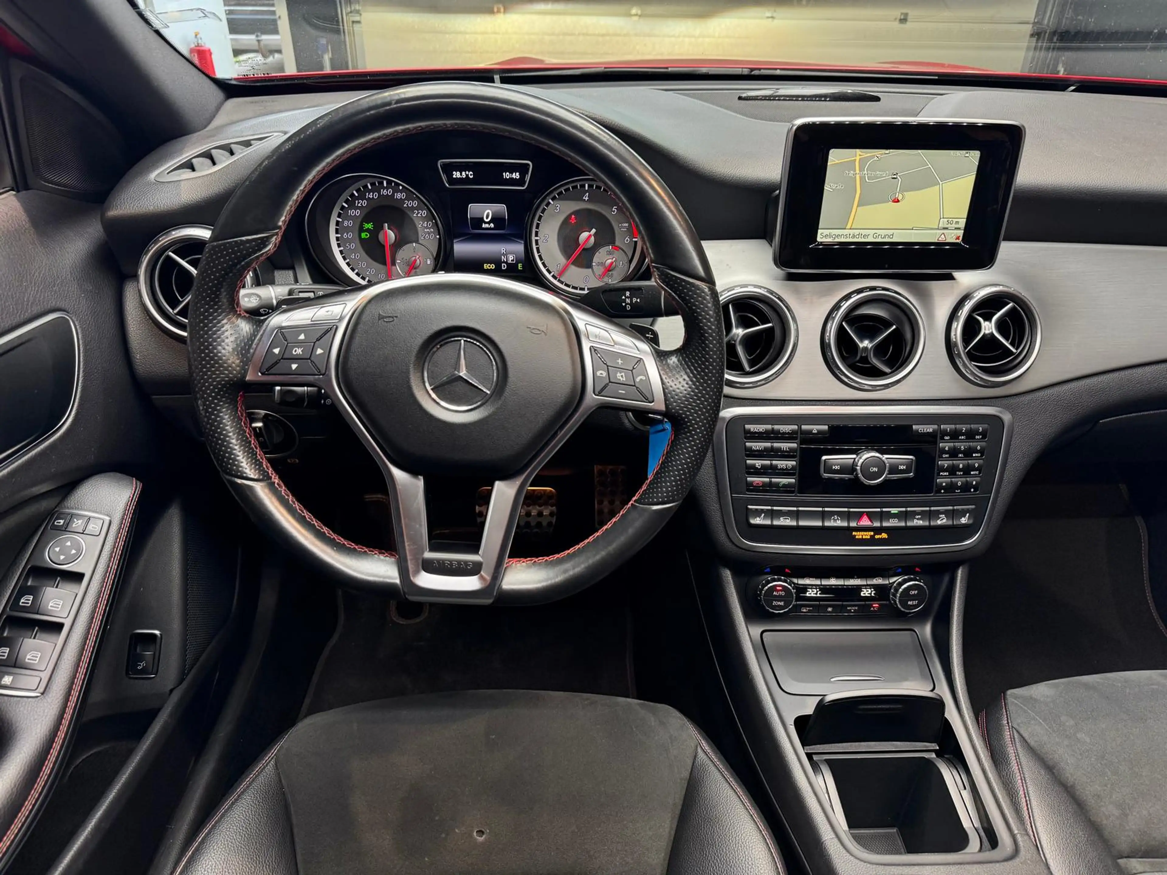 Mercedes-Benz GLA 220 4Matic 2.1 CDI+AMG+KAMERA+BI-XENON+NAVI+ — photo 2