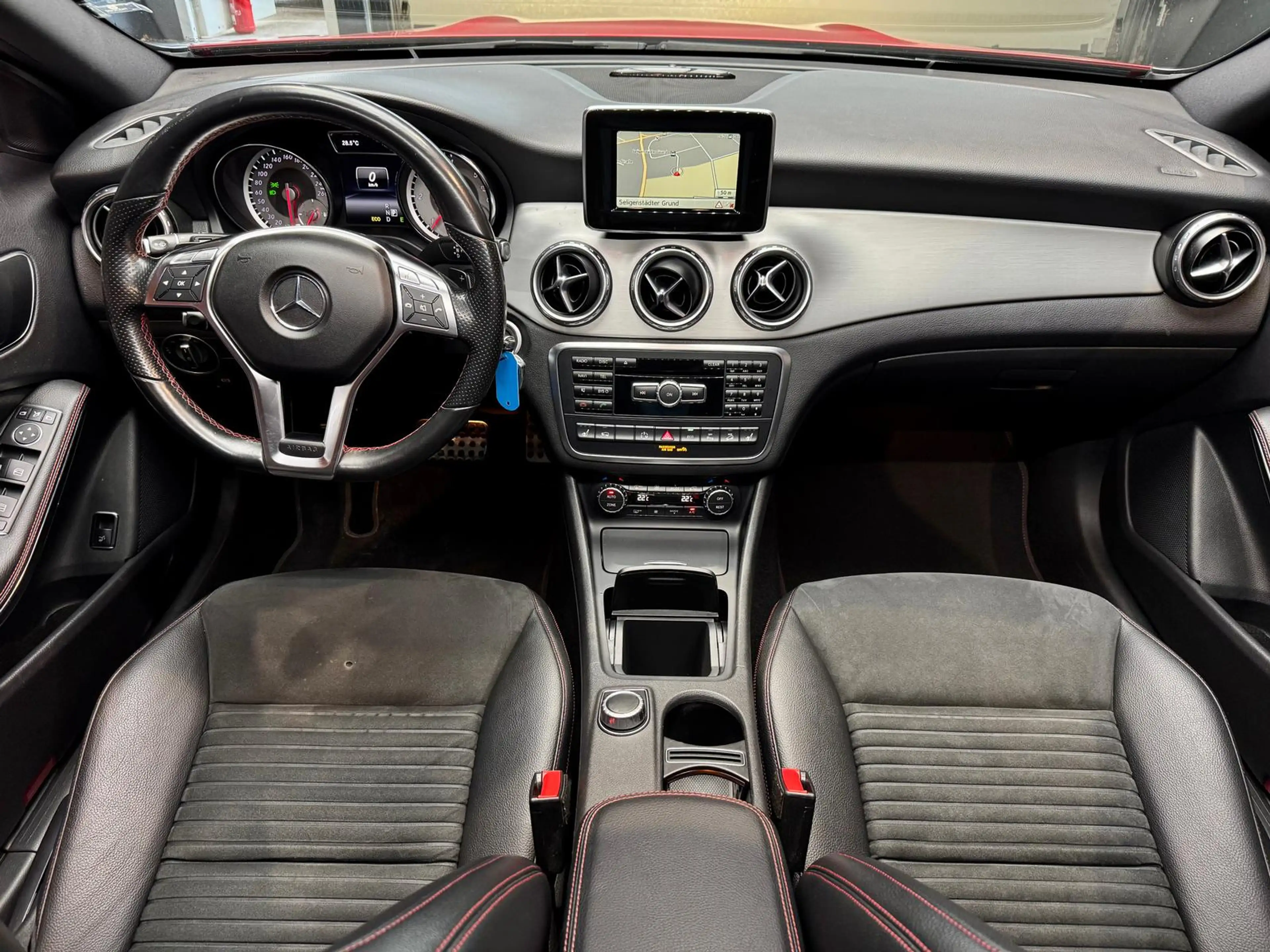Mercedes-Benz GLA 220 4Matic 2.1 CDI+AMG+KAMERA+BI-XENON+NAVI+ — photo 4