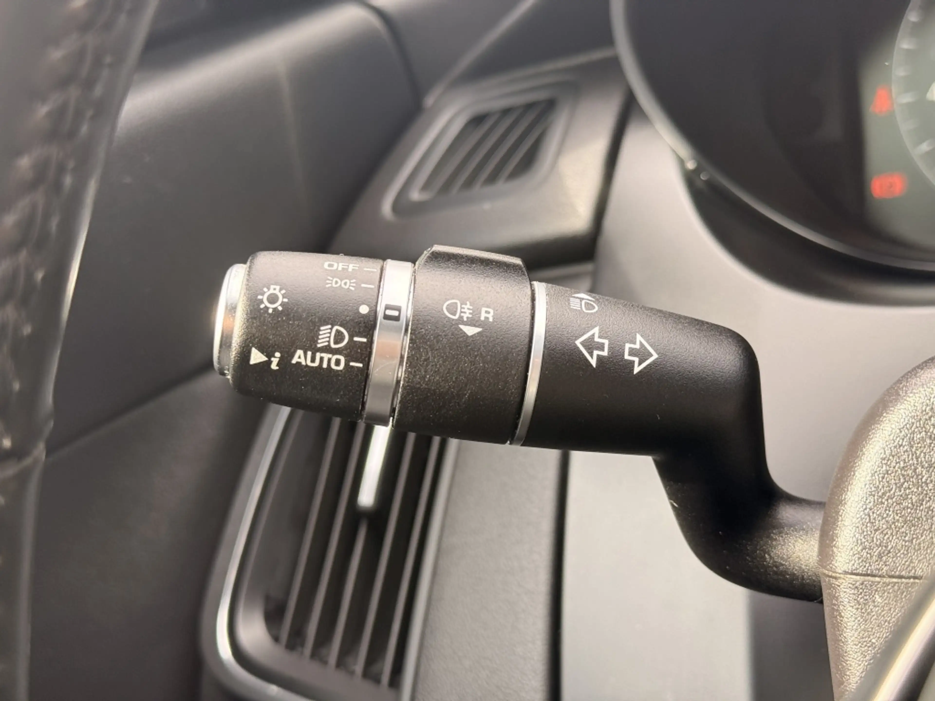 Jaguar E-Pace 2.0 P250 AWD HSE | 249PK | Panoramadak | Camera — photo 14