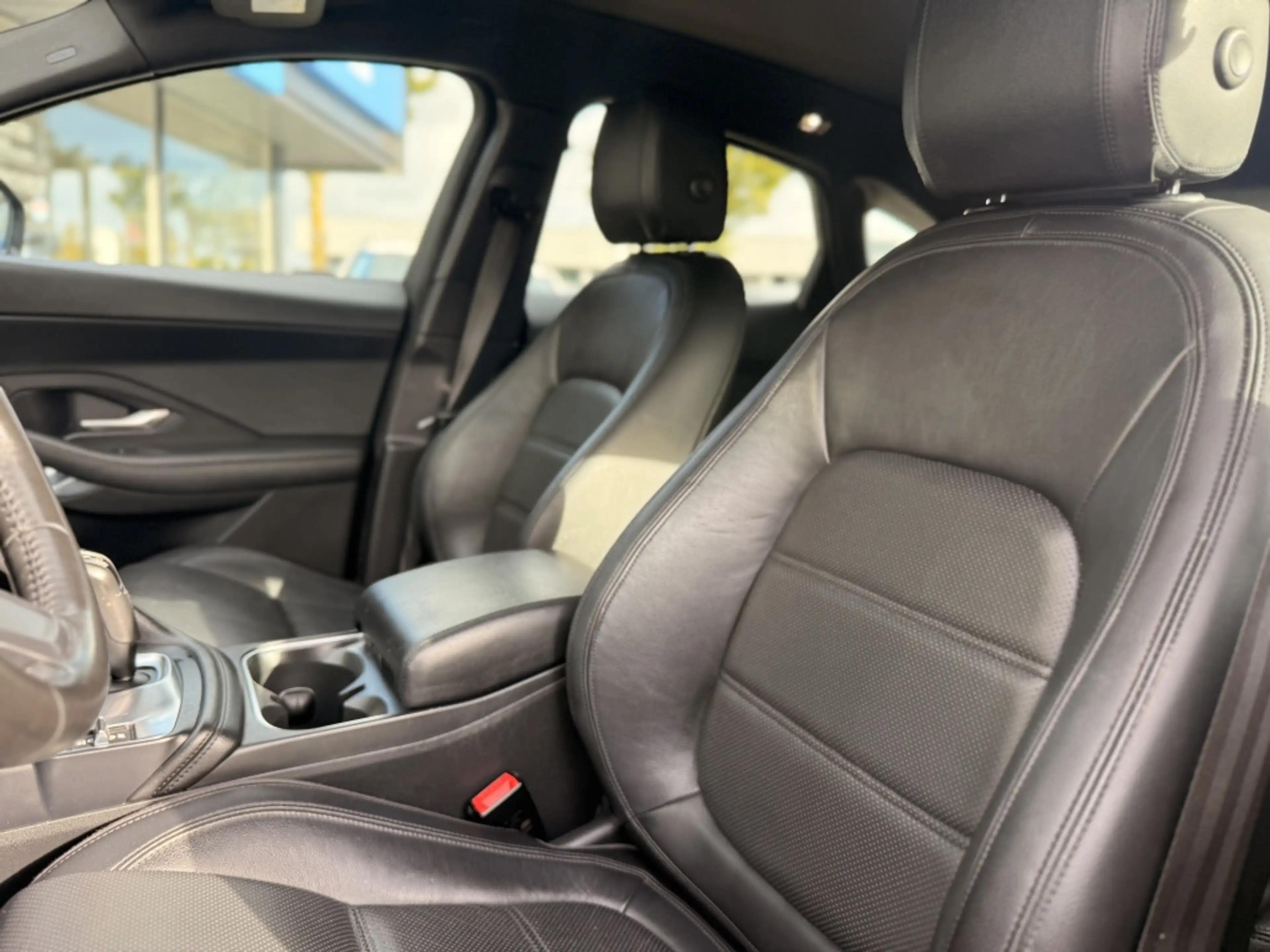 Jaguar E-Pace 2.0 P250 AWD HSE | 249PK | Panoramadak | Camera — photo 7