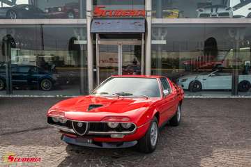 V8