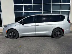 Chrysler Pacifica 2024