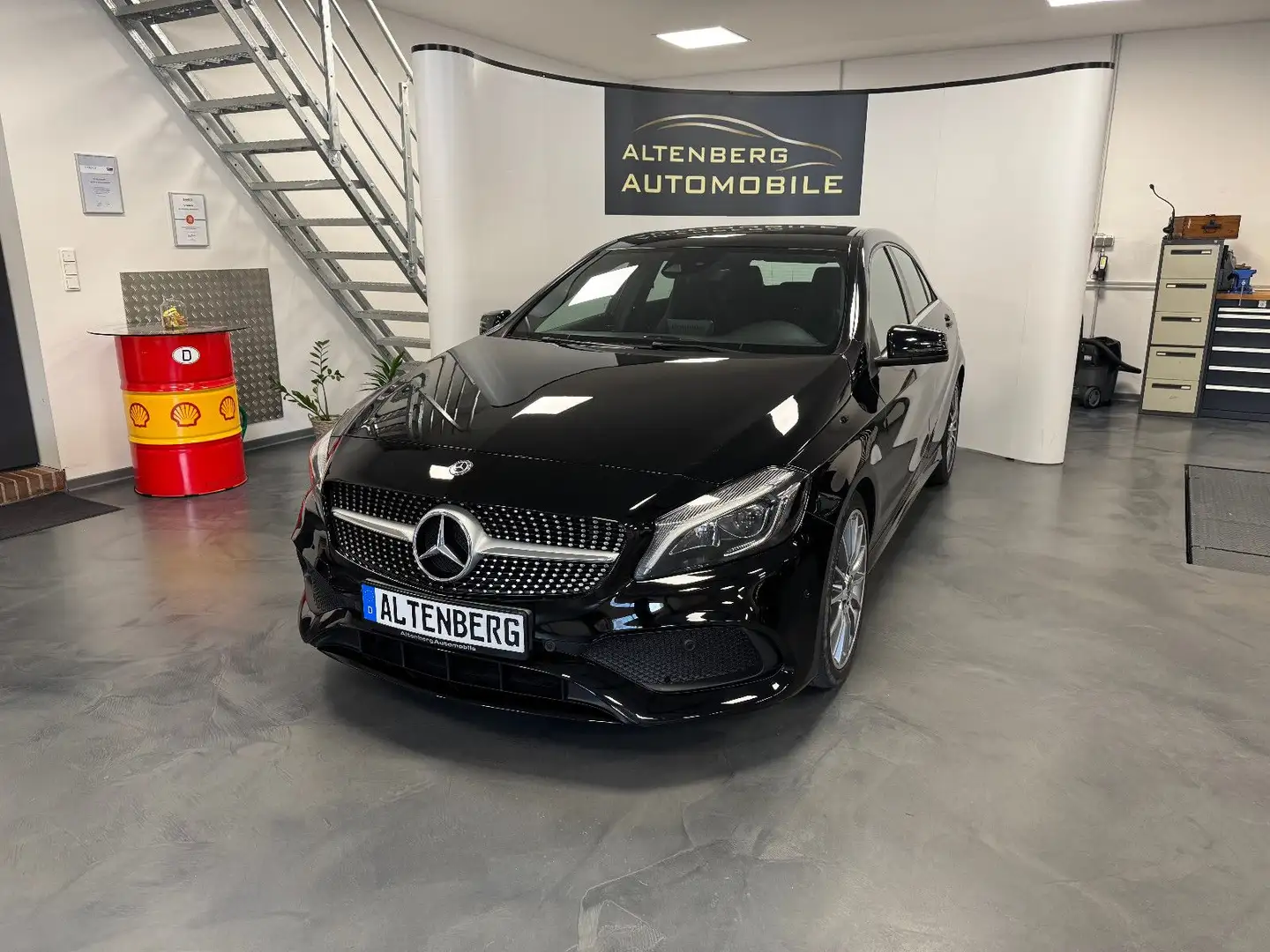 Mercedes-Benz A 200 Style PDC LED Kamera Navi Sitzhzg Tempomat Nero - 1