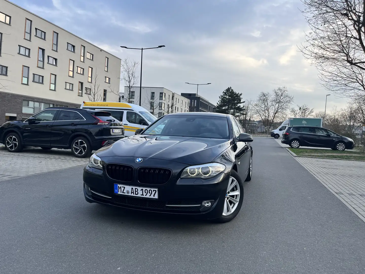 BMW 520 BMW f10 520d*NBT Display*Automatik*TOP - 2