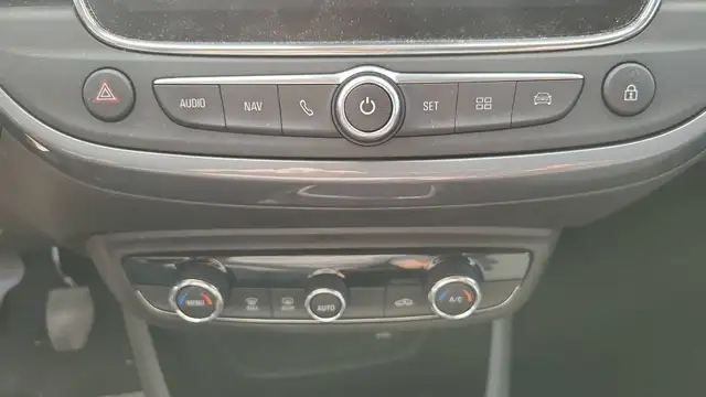 Opel Crossland X view 13