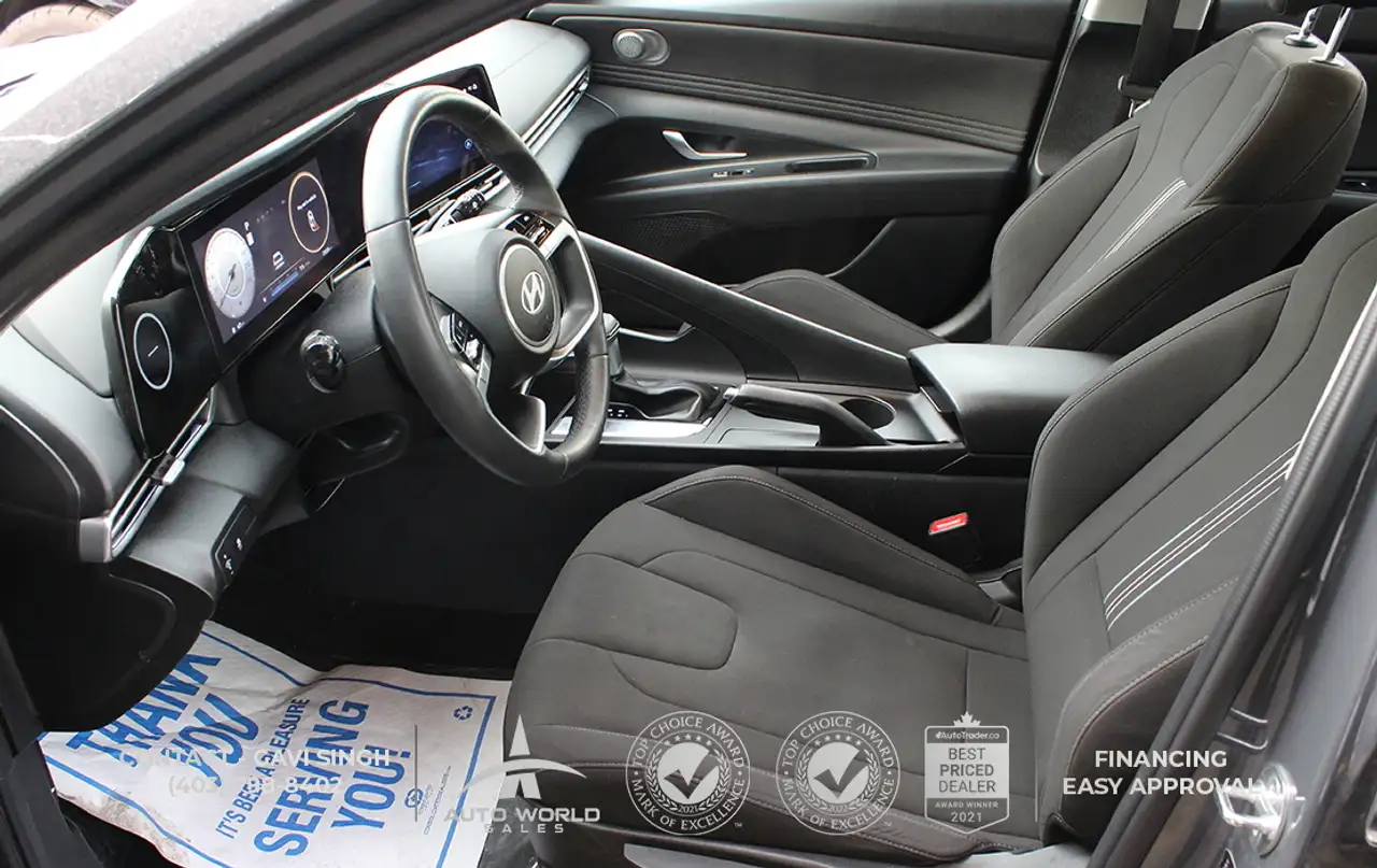 Hyundai ELANTRA снимка Hyundai ELANTRA