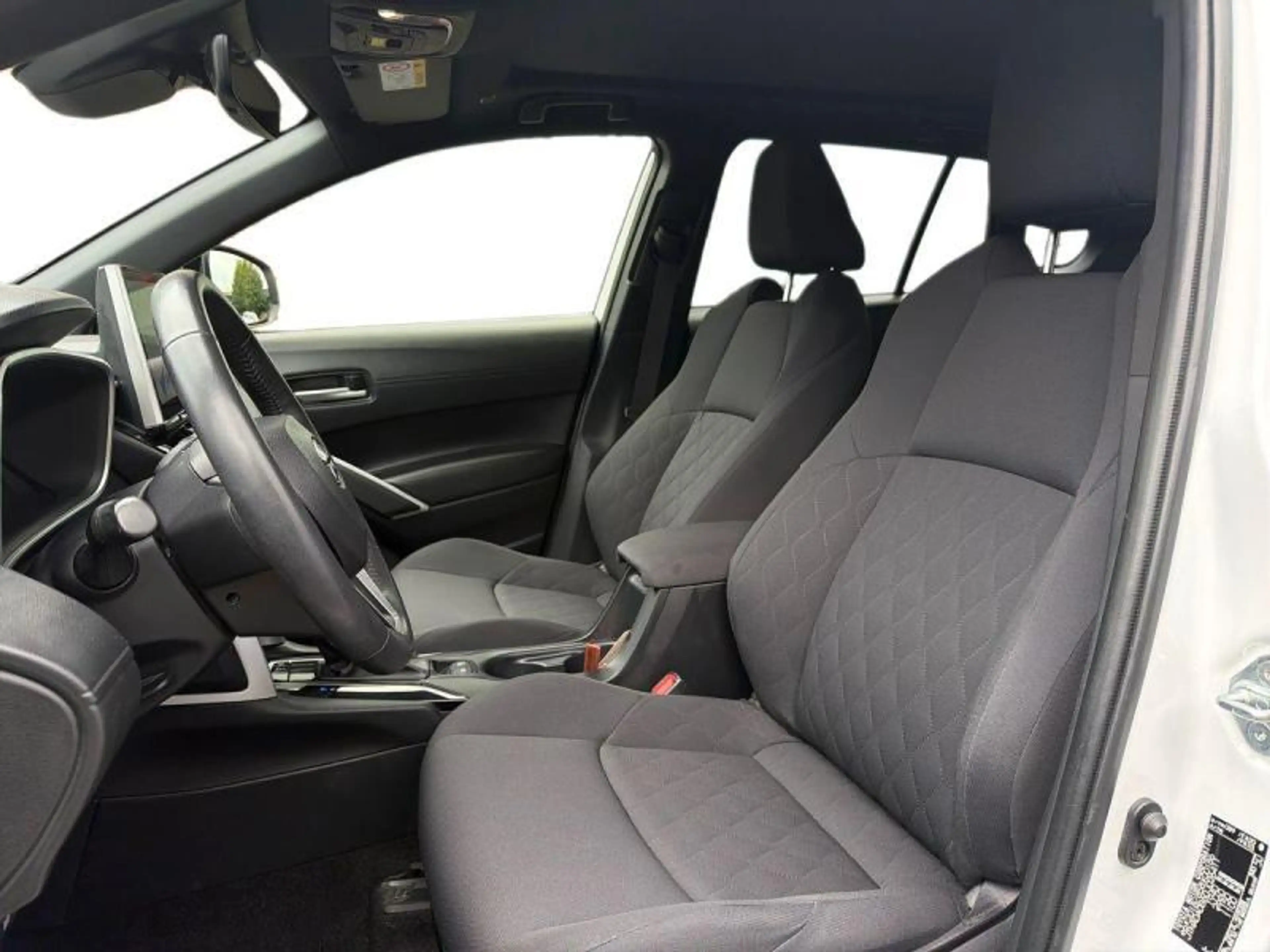 Toyota Corolla Cross Style+cam+gps+sens V+A — photo 7