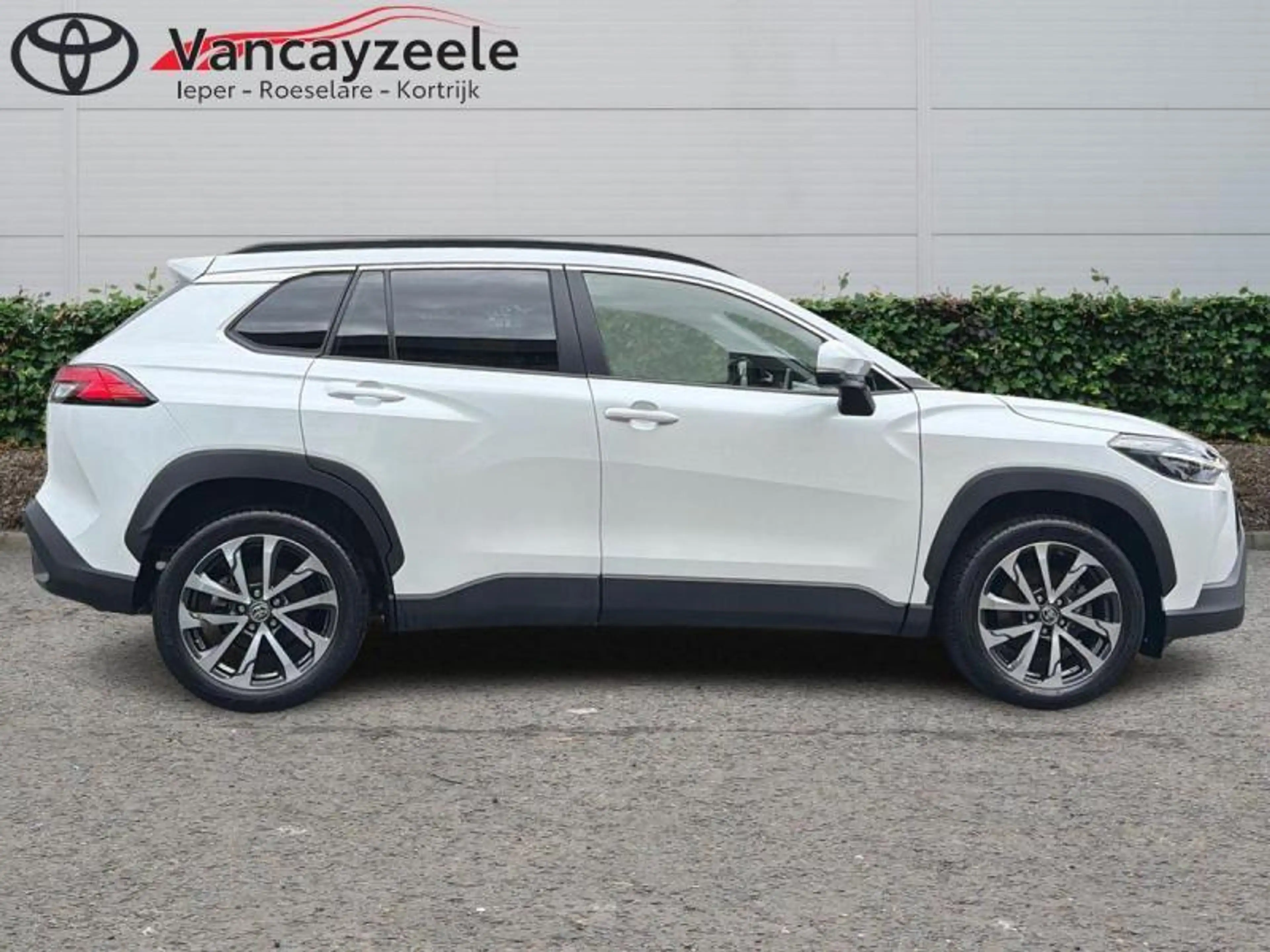 Toyota Corolla Cross Style+cam+gps+sens V+A — photo 3