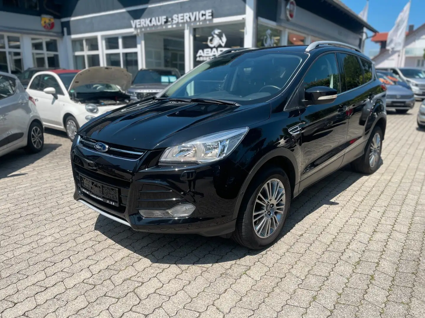 Ford Kuga Titanium Schwarz - 1