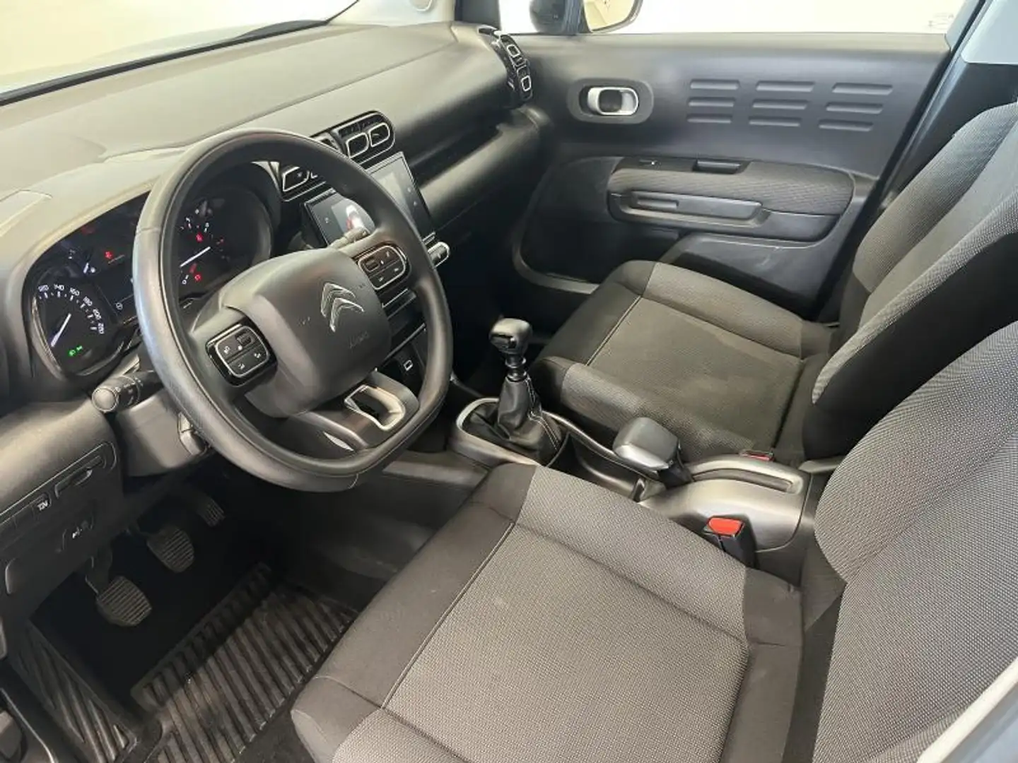 Citroen C3 Aircross Aircross Live*12 MOIS GARANTIE* Zwart - 2