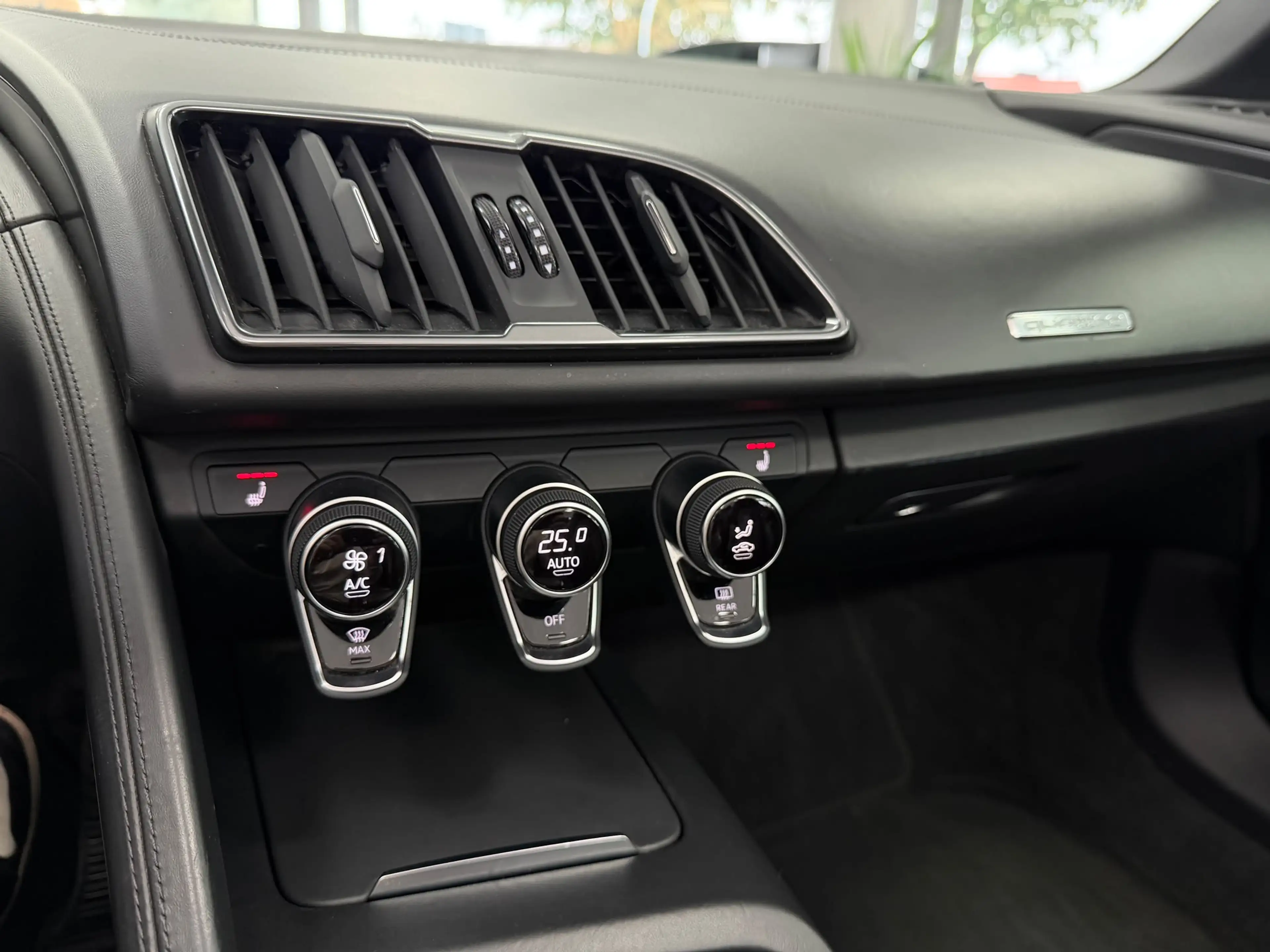 Audi R8 Performance Spyder 5.2 FSI V10 quattro 456kW — photo 13