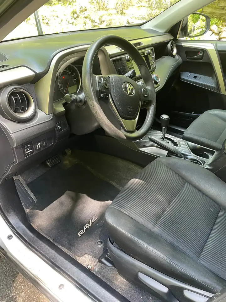 Toyota RAV 4 photo Toyota RAV 4
