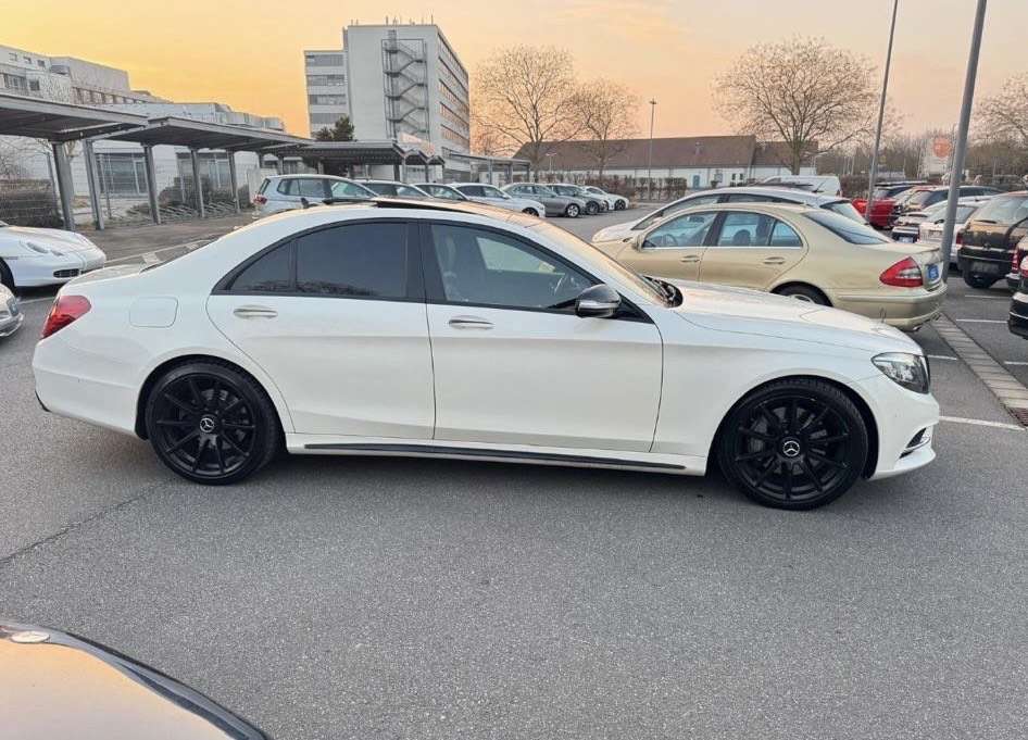 Second hand Mercedes Benz S-Class 