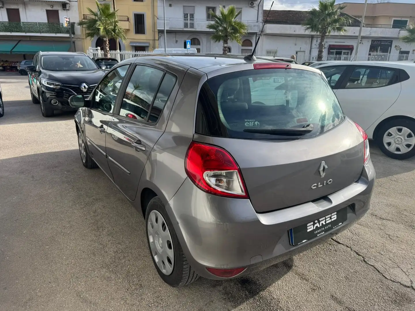 Renault Clio Renault Clio 1.2 16V 5 porte Live! Grau - 2