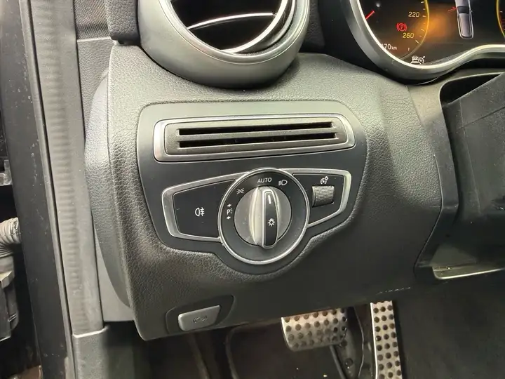 Mercedes-Benz C 220 220 D 194CH AMG LINE 9G-TRONIC — photo 9